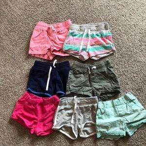 Bundle of 7 shorts